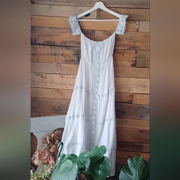 Fashion Nova Dresses & Skirts - Fashion Nova White/ Light Blue Dress with Crochet Trim